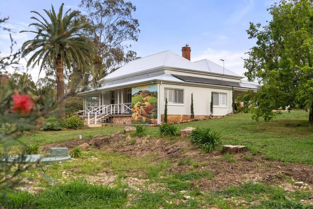 Piambong House Clare